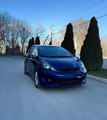 Honda: Honda Fit: 2009 г., 1.5 л, Вариатор, Бензин, Хэтчбэк — 10