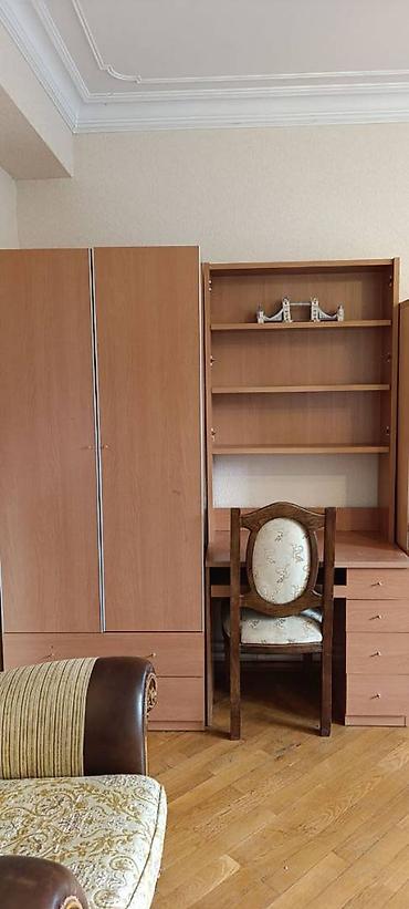 Готовый бизнес: Tək nəfərlik yataq dəsti satılır.Cox yaxşı materialı var.(1 ədəd — 2