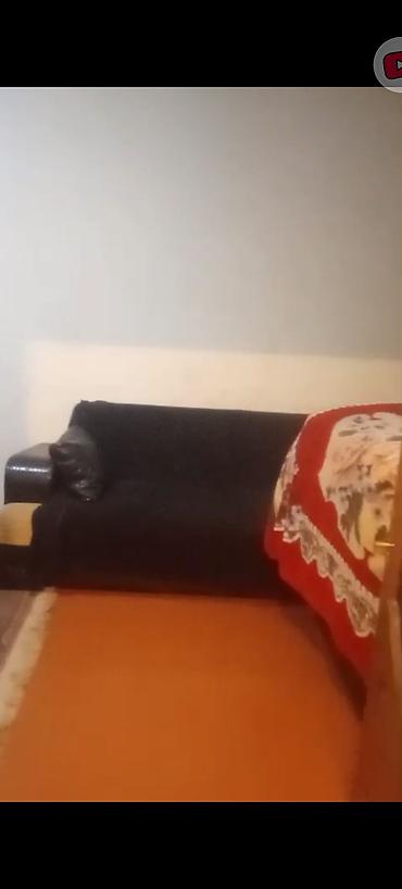 Uzunmüddətli kirayə evlər: Binə, sovxoz məscid küçəsində yerləşən həyətyanı ev. - Sahə: geniş — 7