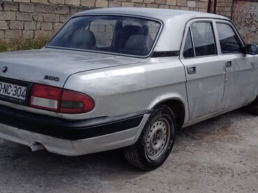 QAZ: QAZ 3110: 2.3 l | 2003 il 239392 km Sedan — 3