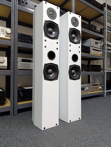 Zvučnici i stereo sistemi: Vifa beli dvosistemac. poseduje vifa drajvere baseve od 6 incha — 2