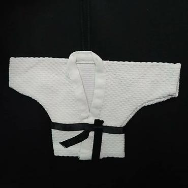 kimono: Kimono по 100 сом брелок — 1