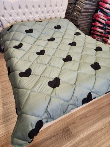Yorğanlar, adyallar: Laperla qış yorğanları Bir nəfərlik 160*220 25azn İki nəfərlik — 10