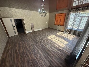 продаю дом село сретенка: 160 кв. м, 5 бөлмө, Забор, тосулган, Жертөлө, ороо