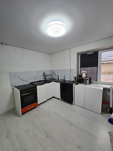 Продажа коттеджей и домов: 3 комнаты, 54 м², 5 соток, Кара-Балта — 2