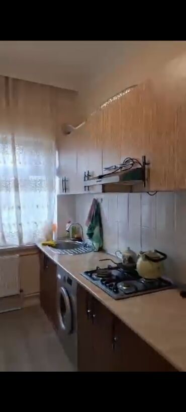 xırdalanda ucuz bina evləri: Genclik metrosun Əlösət Əlrəhmanov Kuc bina metroya yaxın yerkesir 4/2