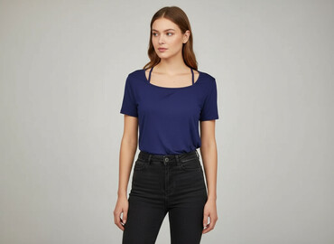 guess oversized t shirty: Women`s T-shirt, size M