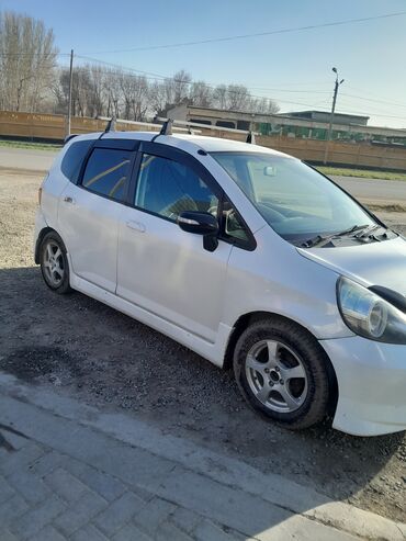 Honda: Honda Fit: 2002 г., 1.3 л, Вариатор, Бензин, Хэтчбэк