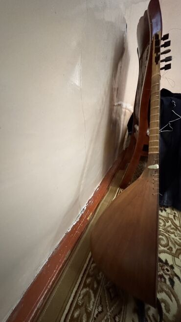 Saz: 🔹 Ana sazdır – səsi çox aydın və təmiz çıxır. 🔹 5 ildir məndədir, son — 9