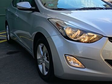 Hyundai: Hyundai Elantra: 1.8 l | 2011 il Sedan — 3