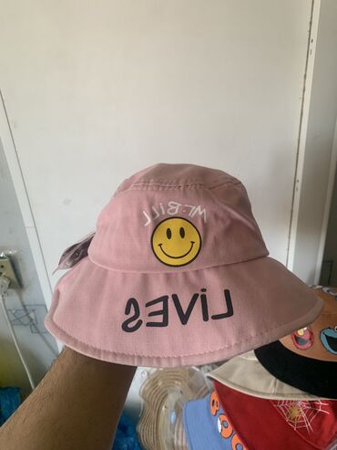 Baş geyimləri: Uşağ üçün şlyapalar . Satışları 15 azn olub və hal hazırda 5 AZN. Maya — 12