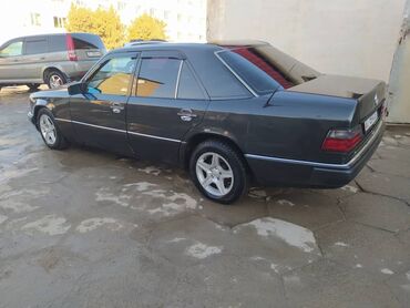 civic 1991: Mercedes-Benz W124: 1991 г., 2.3 л, Механика, Бензин, Седан