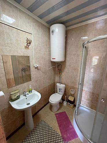 первой: Гостевой дом на Иссык-Куле, TOURIST, Альбатрос, Бостери, 6 мест, Посуточно — 10