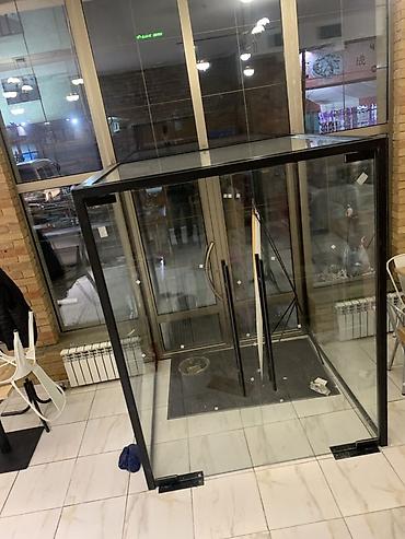 слив катеджа: Стеклянные конструкции для коммерческих интерьеров - Витражные — 7
