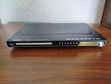 DVD və Blu-ray pleyerlər: Hansmann brendinə məxsus DVD pleyer. Qara rəngdədir və yığcam dizaynı