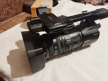 Видеокамеры: Видеокамера HVR-Z5 HDV толко ватсапга ёзинг
