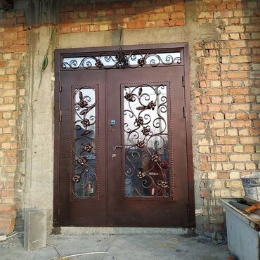 Двери для домов и квартир: Сохраним вашу безопасность и добавим стиль вашему дому! 🔒⚡ Наши — 11