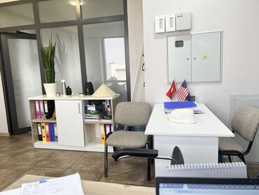 аренда помещения на ошском рынке: Ижарага берем Офистик, 25 кв. м, Бизнес борборунда, 1-катар, Коопсуздук системасы менен