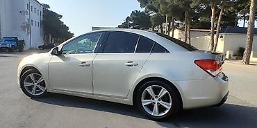 chevrolet cruze salon: Chevrolet Cruze sedan - Kuzov: sedan, bej rəng - Mühərrik və ötürmə — 6