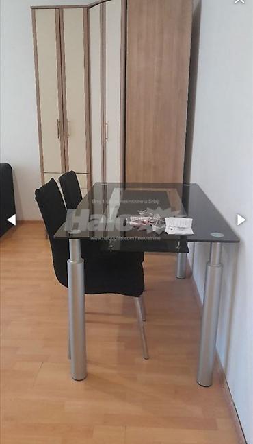 Stan na dan: Namešten stan sa terasom. - Prostrana dnevna soba sa francuskim — 3