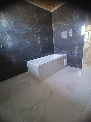 Укладка плитки: Подготовка стен для укладки, Подготовка стен для грунтовки, Резка плитки | Керамическая плитка, Керамогранитая плитка, Мозаичная плитка | Вертикальная укладка, Диагональная укладка, Горизонтальная укладка Больше 6 лет опыта — 16