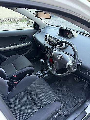toyota 1000: Toyota Ist: 2002 г., 1.3 л, Автомат, Бензин, Хэтчбэк — 6