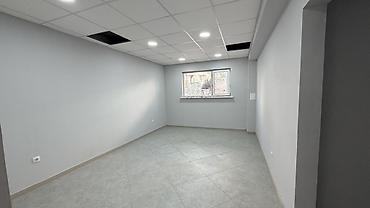 Продажа коммерческой недвижимости: Продажа офисов 59 м², С ремонтом, Многоэтажное здание, Цокольный этаж этаж — 1
