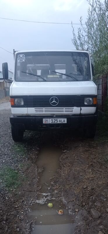 грузовой электро: Легкий грузовик, Mercedes-Benz, Стандарт, Б/у