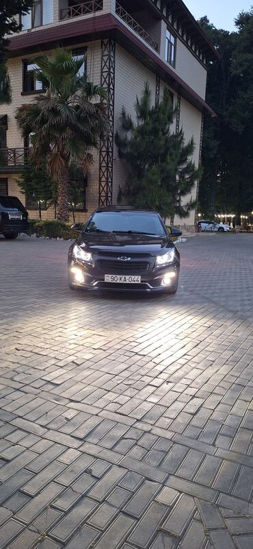 задняя фара на ниссан примера р12: Chevrolet Cruze: 1.4 l | 2015 il 210000 km Sedan