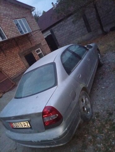 срочно продам авто в связи с переездом: Daewoo Nubira: 2001 г., 1.6 л, Механика, Бензин, Седан