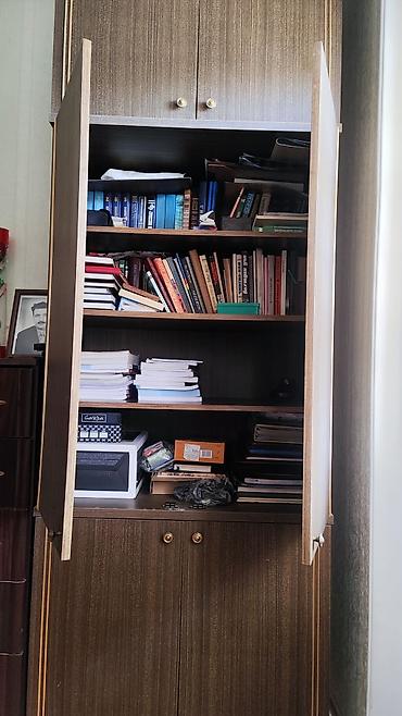 divarda kitab refi: Kitab dolabı — 1