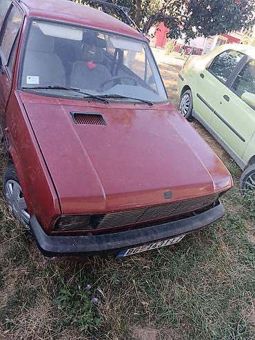 cz 90: Zastava Yugo, crvena boja, trovratni hečbek. Karakteristike i — 3