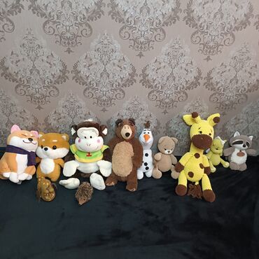 Игрушки: Продаю много детских игрушек Этот игрушечный мусоровоз в ярком — 4