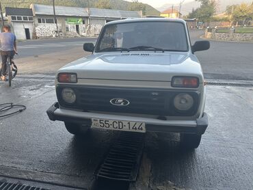 nolyeddi maşın: VAZ (LADA) 4x4 Niva: 1.7 l | 2013 il | 88000 km Ofrouder/SUV