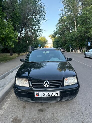 Volkswagen: Volkswagen : 2003 г., 2 л, Механика, Газ, Седан
