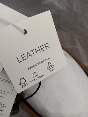 Ostale cipele: Ženske cipele RESERVED – braon antilop - Model: ravne vezane cipele — 9