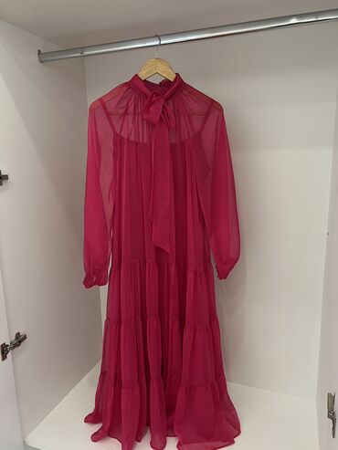 шифоновое платье в полоску: Вечернее платье, Средняя модель, С рукавами, M (EU 38), L (EU 40)