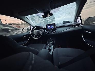 Toyota: Toyota Corolla: 2022 г., 1.8 л, Вариатор, Гибрид, Седан — 6