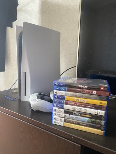PS5 (Sony PlayStation 5): Sony PlayStation 5 

+ 2 геймпада 
 Игры проданы

Пишите по вопросам