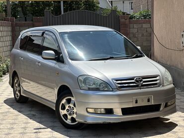 тайота исс: Toyota Ipsum: 2002 г., 2.4 л, Автомат, Бензин, Минивэн