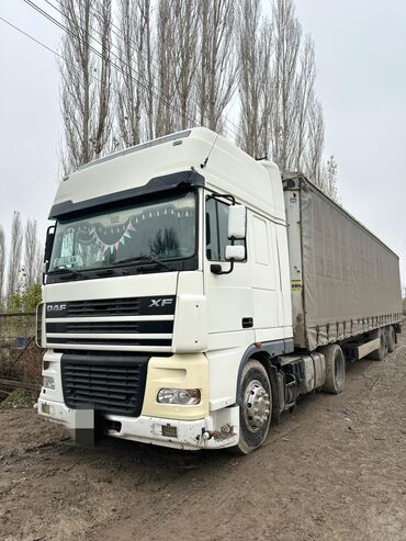 авто прсеп: Сүйрөгүч, DAF, 2003 г., Тенттелген