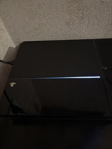 PS4 (Sony Playstation 4): Ps4/ 5 universal oyun 500gb yaddaş 2 pult ilə satılır