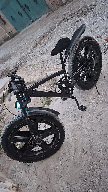 İdman velosipedləri: Fatbike tipli dağ velosipedi – 26x4.0 enli təkərlər Xüsusiyyətlər: - — 2