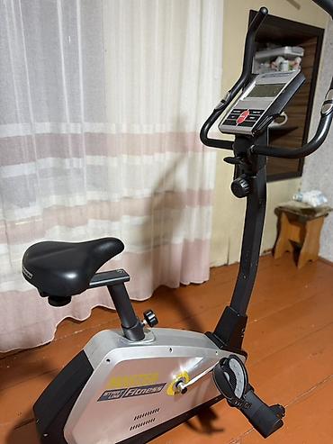 мото ролик: Велотренажёр Start Line Fitness MASTER - Домашний велотренажёр — 1