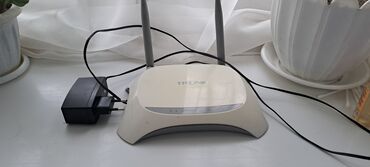 wifi роултер: Продам wifi tp-link в рабочем состоянии, ловит на 3 комнаты
