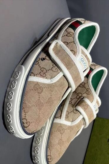 qadınlar üçün hündür ketlər converse: Gucci, Ölçü: 37, rəng - Bej, Yeni