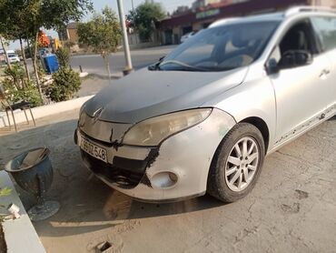продажа бу авто в азербайджане: Renault Megane: 1.5 л | 2009 г. 380000 км Универсал
