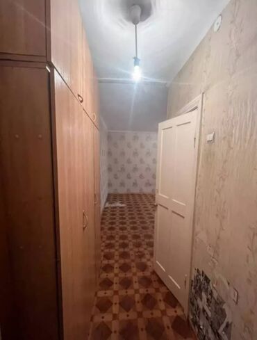 район церковь: 1 комната, 36 м², Хрущевка, 2 этаж, Старый ремонт