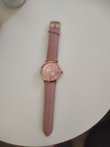 gucci naocare original: Classic watch, Cartier, Female