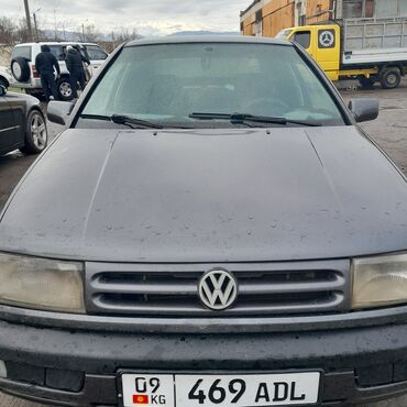 продаю жк монитор: Volkswagen Vento: 1993 г., 1.8 л, Механика, Бензин, Седан
